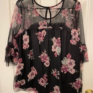 Women’s stretch dress shirt